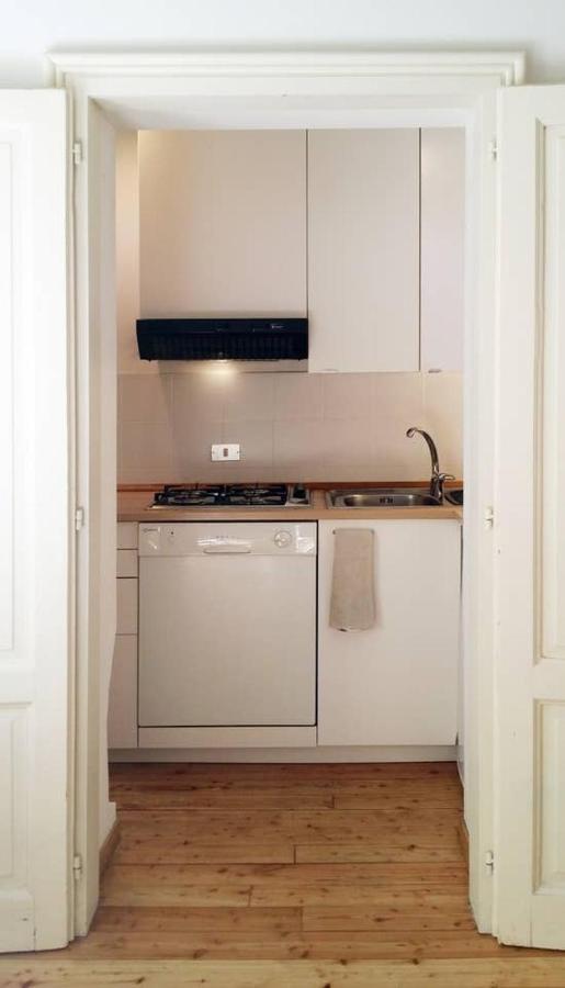 Apartamento Naviglio, Sweet Dreams In The Heart Of The Fun Milán Exterior foto